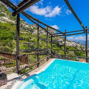 https://villa-alba-doro-historic-luxury-villa.hotels-amalfi.com